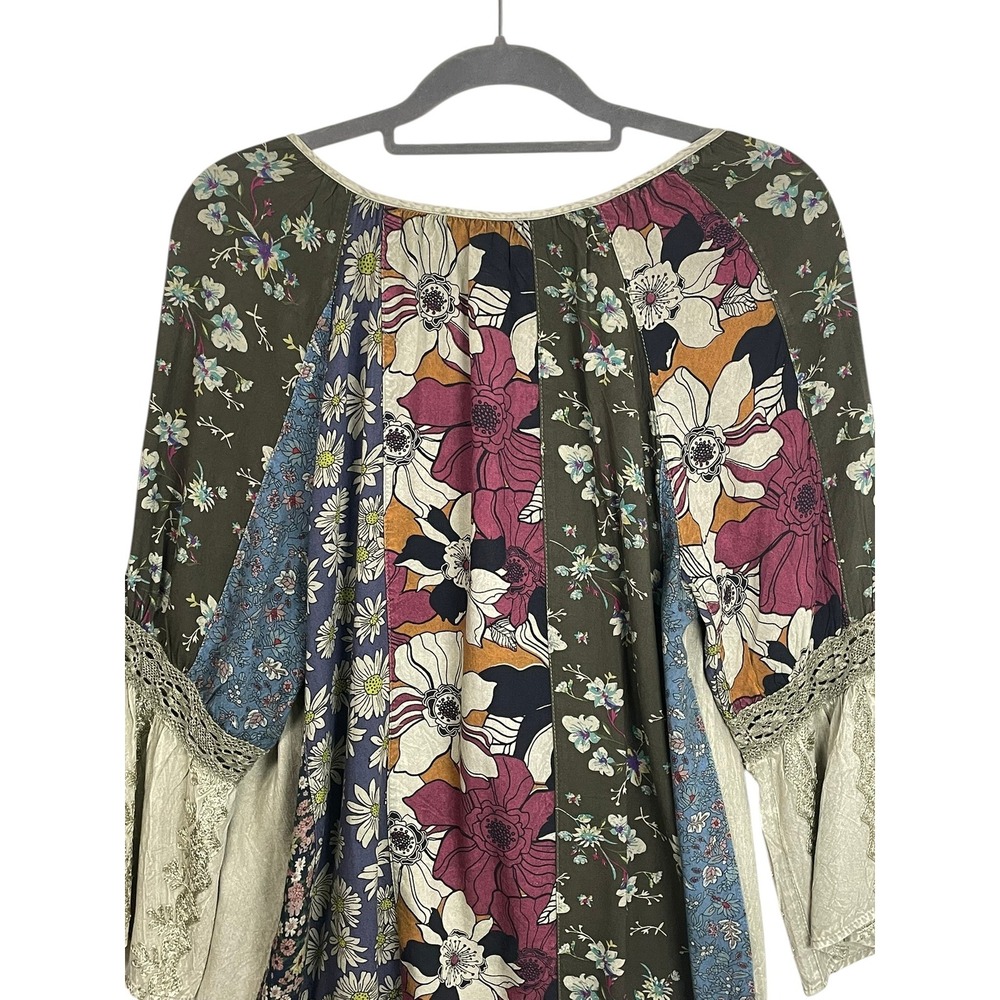 Young Threads Est Med-Large Boho Sage Floral Patchwork Embroidered Bell Sleeve - Picture 4 of 16